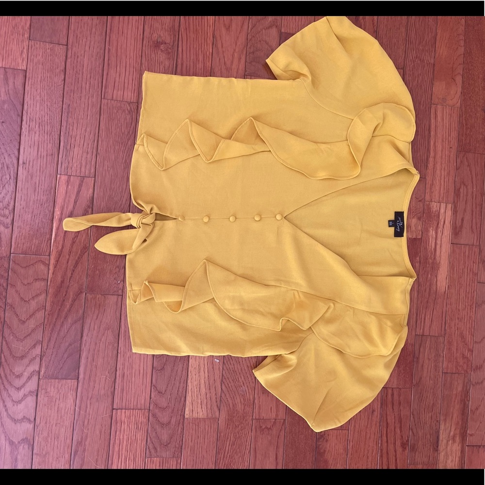 Semi crop top yellow ruffle top